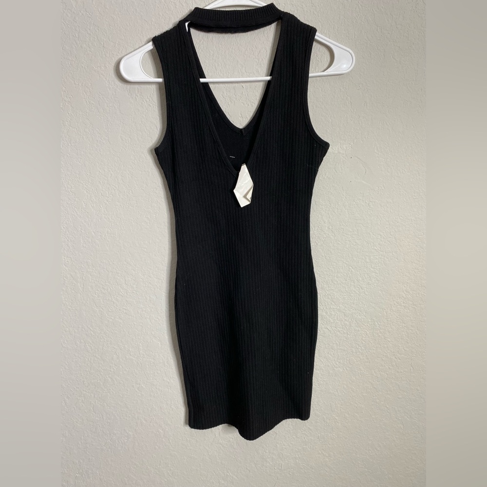 Little Black Dress - Picture 2 of 5
